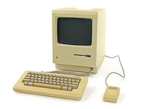 Pembaikan Macintosh 128K' alt=