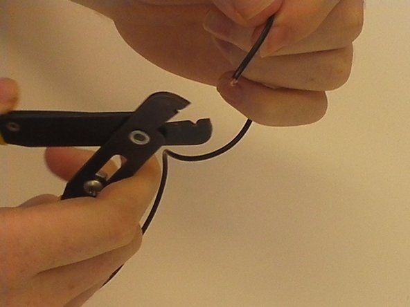 Změřte vnitřní délku nového konektoru pro sluchátka.' alt=