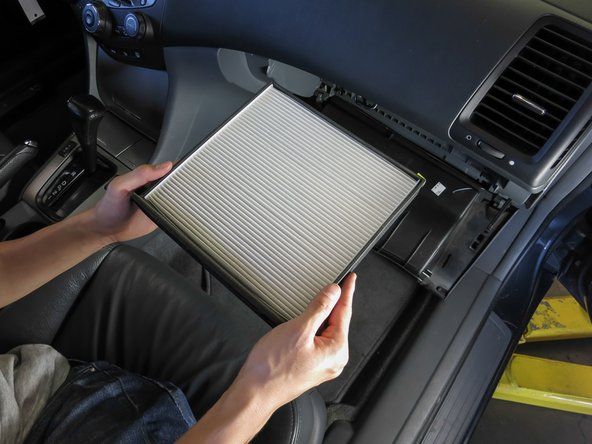 Zamjena zračnog filtra za kabinu Honda Accord iz 2005. godine' alt=