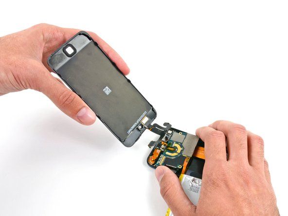 Utskifting av iPod Touch 5. generasjons skjermmontering