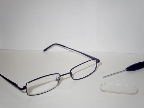 Kā nomainīt brilles brilles ar plāniem metāla rāmjiem
