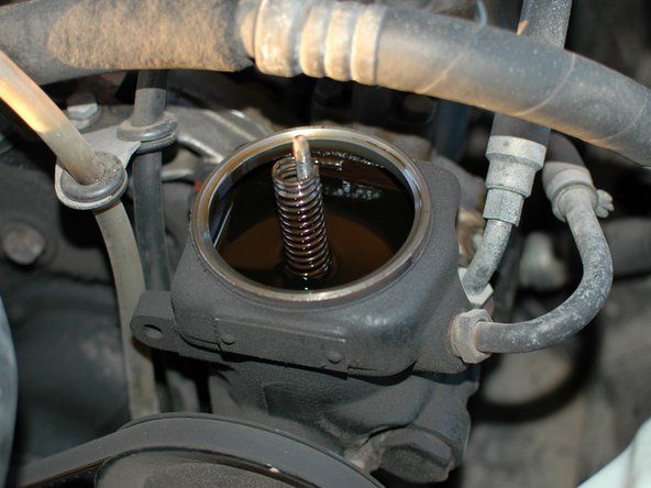 Kontrola oleja v posilňovači riadenia vo vašom Mercedese W123' alt=