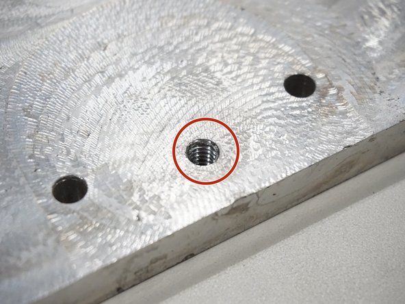 Comment réparer un trou fileté croisé ou dénudé en aluminium