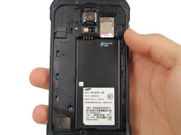 Samsung Galaxy S5 aktīvās SIM kartes nomaiņa