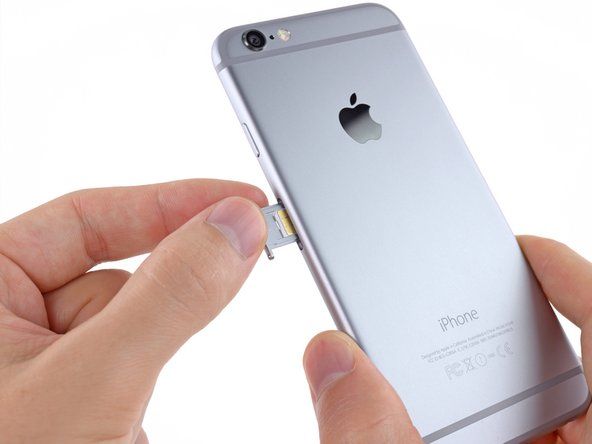 Výměna SIM karty pro iPhone 6' alt=