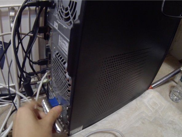 Patayin ang iyong computer at i-unplug ang mga power cord.' alt=