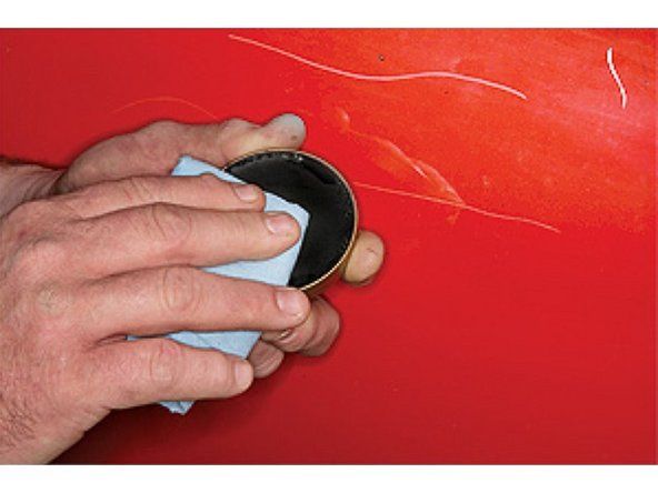 Ako odstrániť škrabance z vášho auta
