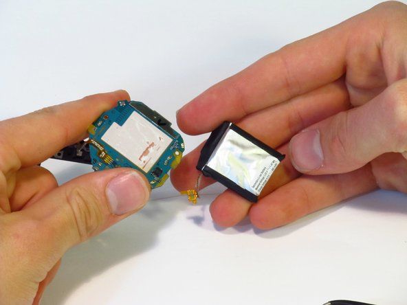 „Samsung Gear S3 Frontier“ baterijų keitimas