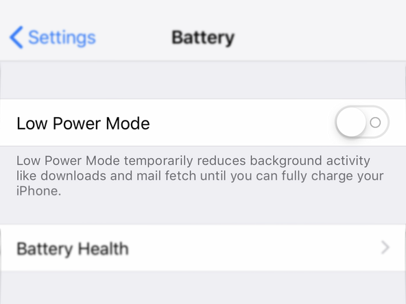 iPhone設定の低電力モードスイッチ' alt=