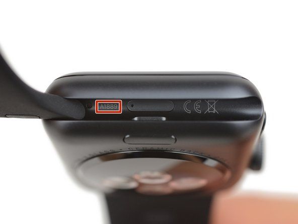 Sim, este aqui é um Apple Watch Series 3, o computador de pulso mais exclusivo e top de linha da Apple, oferecendo um poder de computação incomparável e moda para as próximas 51 semanas.' alt=